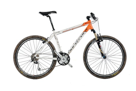 NISJESYKKEL:  Hard Rocx Crudus Maximus er spesialtilpasset voksne nordmenns ønsker for en grussykkel. NISJESYKKEL:  Hard Rocx Crudus Maximus er spesialtilpasset voksne nordmenns ønsker for en grussykkel.