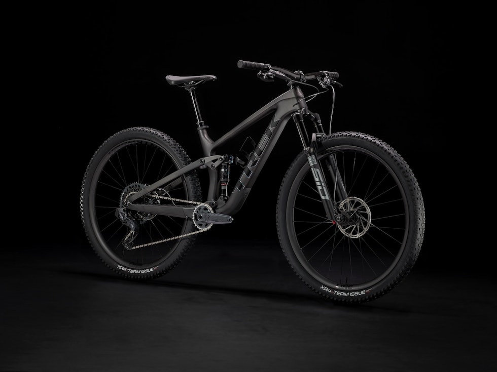 MED AXS: Top Fuel 9.8 med GX AXS koster 85 499 kroner Trek Top Fuel 2022