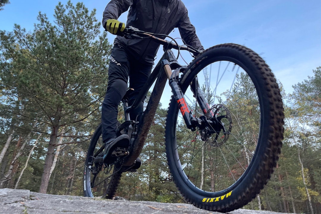 Du kan bruke samme sykkel hele året - om du har riktige dekk på. sykkelnedenfra