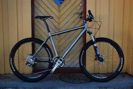 PENT: Mer klassisk blir det ikke. Høstturene utover vil avdekke om sykkelen egenskaper kan betegnes som like tidløst som utseendet! PENT: Mer klassisk blir det ikke. Høstturene utover vil avdekke om sykkelen egenskaper kan betegnes som like tidløst som utseendet!