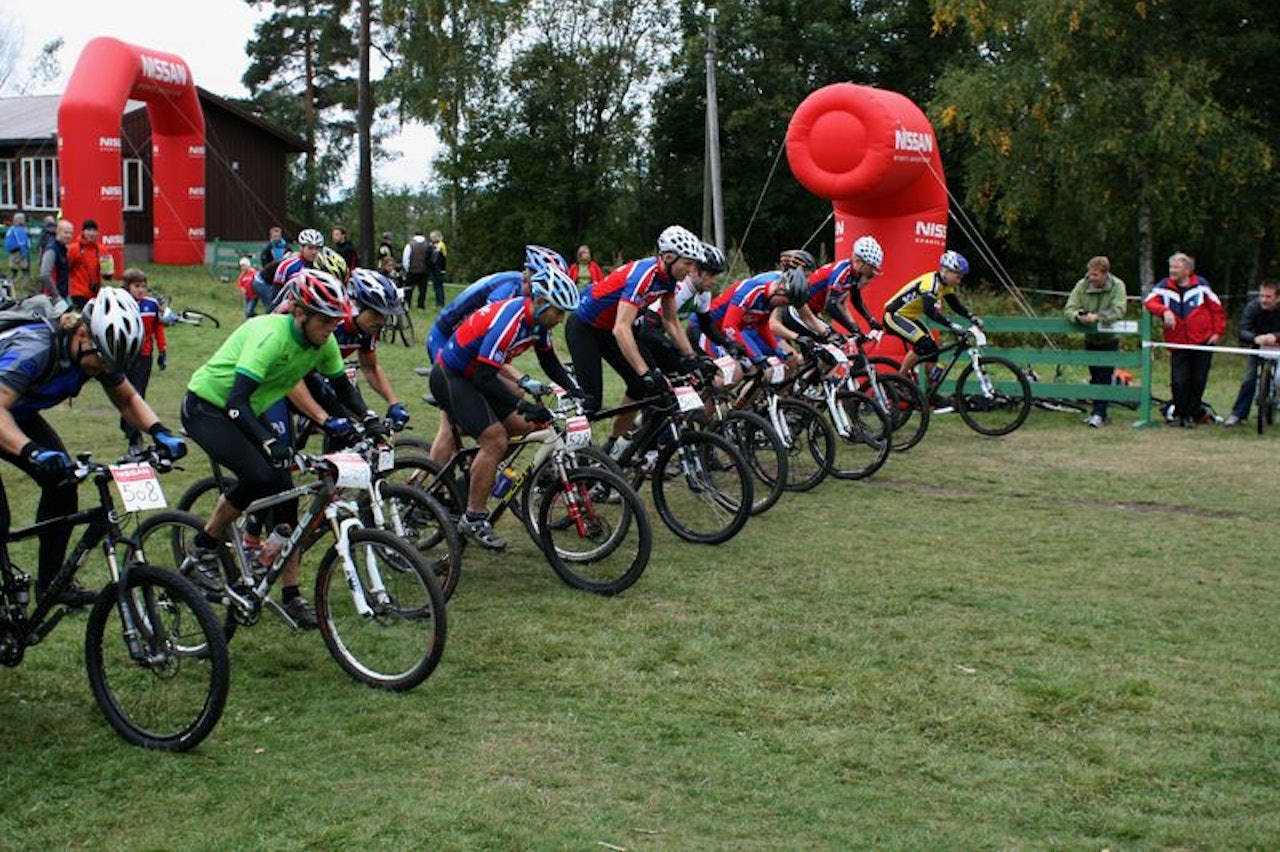 Her går starten i Nissan Cup-finalen i mennenes sportsklasse 30-39 år. Her går starten i Nissan Cup-finalen i mennenes sportsklasse 30-39 år.