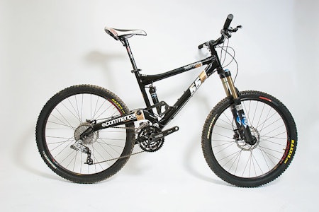 LEKETØY: Commencal Meta 552 er en leken og morsom stisykkel. LEKETØY: Commencal Meta 552 er en leken og morsom stisykkel.