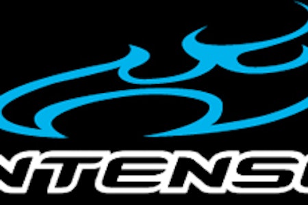 Sjoueni. Talet ar sjoueni: Intense Cycles kaster seg på 29er-bølgen. Sjoueni. Talet ar sjoueni: Intense Cycles kaster seg på 29er-bølgen.