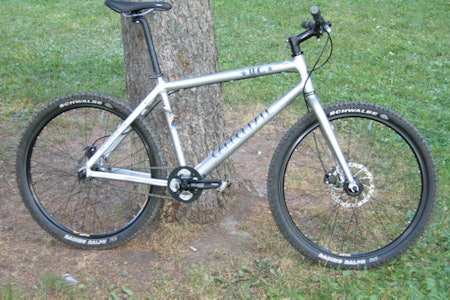 En Cannondale 1FG blei lånt inn for å få innsikt i singlespeed-motens hemmeligheter. En Cannondale 1FG blei lånt inn for å få innsikt i singlespeed-motens hemmeligheter.