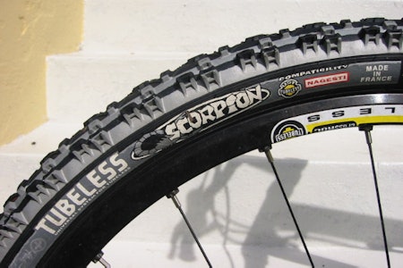 Sideveggene på UST-dekkene er fine....synes ihvertfall jeg. Sideveggene på UST-dekkene er fine....synes ihvertfall jeg.