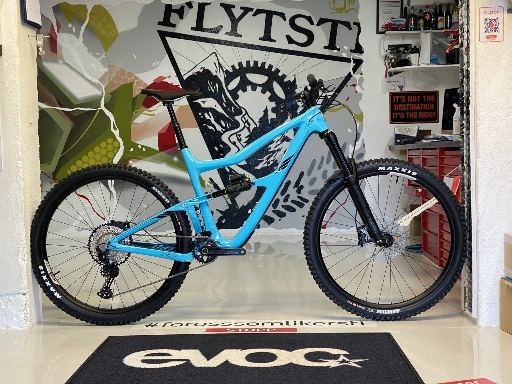 STJÅLET: Tre Turkise Ibis Ripmo V2 i medium, large og XL er på avveie Ibis Ripmo v2 Turkis