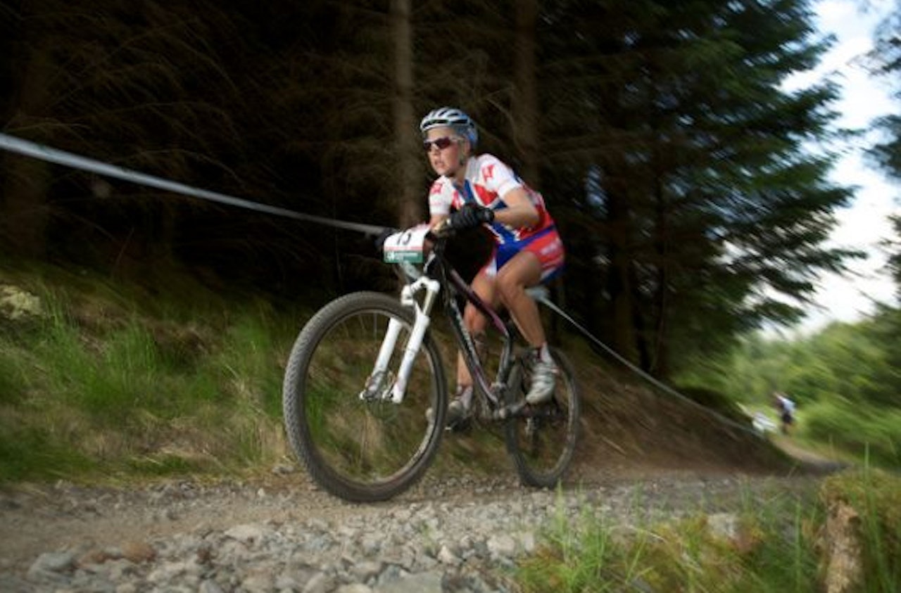 Best hjemme Lene Byberg tok turen hjem og til Nordsjørittet. Den regjerende norgesmesteren i rundbane tok rittet som trening, men hentet hjem seieren likevel. Best hjemme Lene Byberg tok turen hjem og til Nordsjørittet. Den regjerende norgesmesteren i rundbane tok rittet som trening, men hentet hjem seieren likevel.