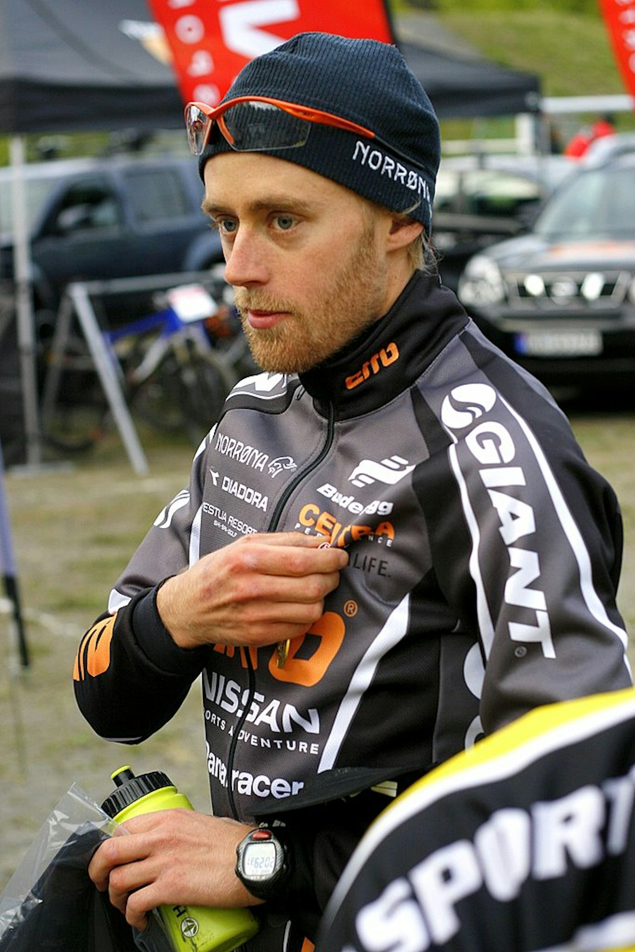 Fornøyd: Martin Bratland kjørte inn til 14. Plass blant de 64 startende i maraton-EM denne helga. Her etter seieren i Nissan Cup på Gullhaug tidligere i sommer. Fornøyd: Martin Bratland kjørte inn til 14. Plass blant de 64 startende i maraton-EM denne helga. Her etter seieren i Nissan Cup på Gullhaug tidligere i sommer.