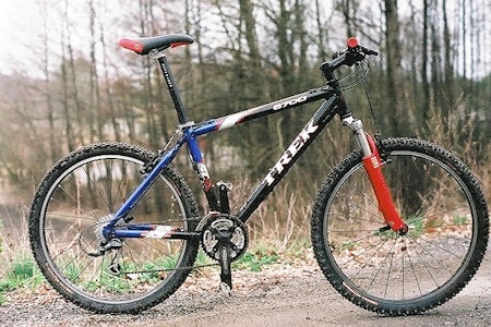 Kompisen: Det er ikke lett å skue denne hunden på hårene. Men straks du setter deg på den, merker du at Trek 6700 er trofast under selv de verste forhold. Vår klare favoritt. Kompisen: Det er ikke lett å skue denne hunden på hårene. Men straks du setter deg på den, merker du at Trek 6700 er trofast under selv de verste forhold. Vår klare favoritt.