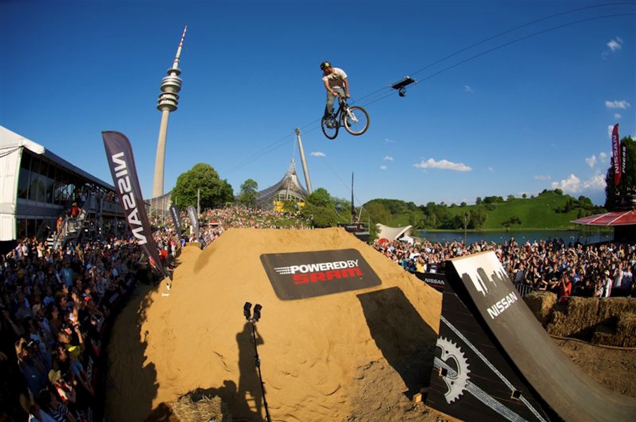 Helt i toppen Trond Hansen har befestet sin posisjon i verdenstoppen i freeride og dirtjump. Med i Seasons og i sammendraget i Quasqai-Challenge. Foto: Yorick Carroux Helt i toppen Trond Hansen har befestet sin posisjon i verdenstoppen i freeride og dirtjump. Med i Seasons og i sammendraget i Quasqai-Challenge. Foto: Yorick Carroux