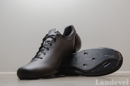 NESTEN SYNDIGE: Sub6 er Specializeds aller mest rittfokuserte sko. Dette er moderne industridesign i praksis. 