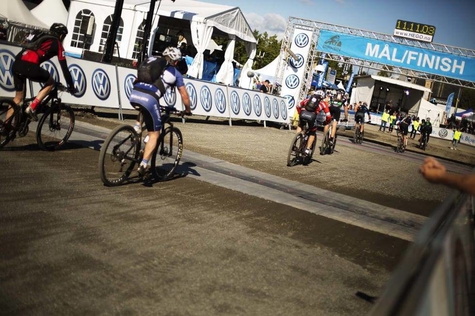 START OG MÅL: Birken har blitt ilagt en streng smittevernprotokoll, blant annet ved start og mål. Foto: Kristoffer H. Kippernes. birkebeinerrittet 2021, mål