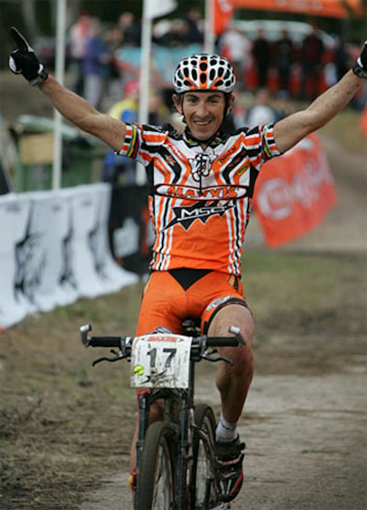 OL-vinneren fra 2000 er på vei tilbake i toppen. I verdenselitens fravær vant han xc-rittet i Sea Otter Classic i California. OL-vinneren fra 2000 er på vei tilbake i toppen. I verdenselitens fravær vant han xc-rittet i Sea Otter Classic i California.