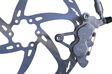 Det mulig å spesialbestille skiver med egen tekst i stedet for lyn - f.eks. "Achtung schnellfahrer". Det mulig å spesialbestille skiver med egen tekst i stedet for lyn - f.eks. "Achtung schnellfahrer".