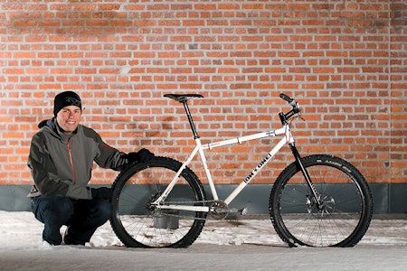 Øystein Haugens On-One singlespeed bar brukket to ganger. Heldigvis lar stål seg lett sveise. Øystein Haugens On-One singlespeed bar brukket to ganger. Heldigvis lar stål seg lett sveise.