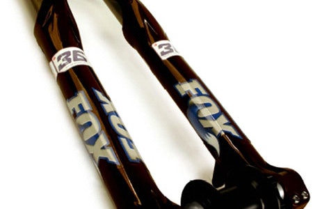 Den store slemme mannen: Rock Shox lanserte Pike for noen måneder siden. Nå kommer svaret fra Fox. Den store slemme mannen: Rock Shox lanserte Pike for noen måneder siden. Nå kommer svaret fra Fox.