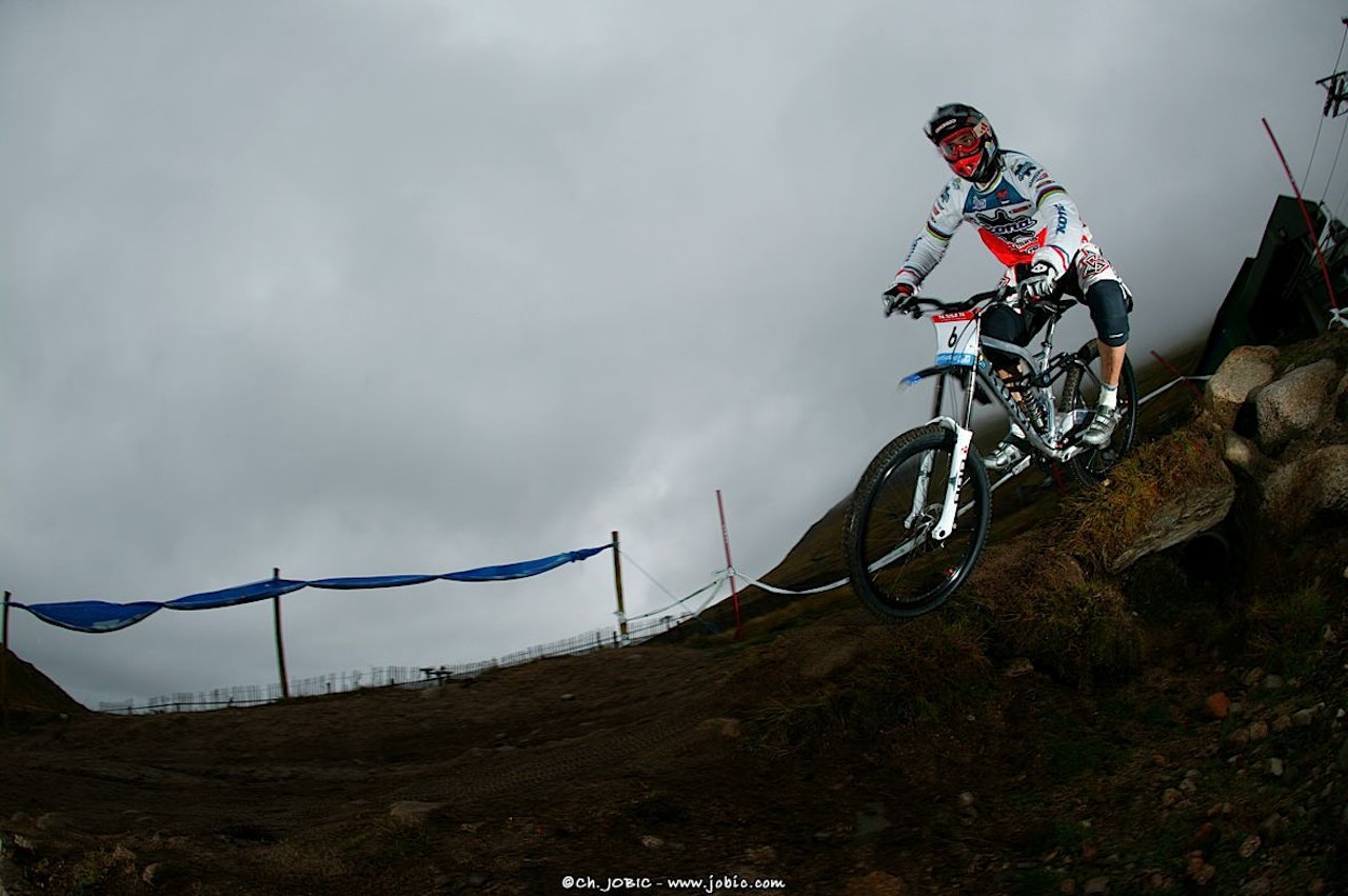 Fabien Barel kom tilbake fra skader til å vinne sølv i VM i Skottland. Fabien Barel kom tilbake fra skader til å vinne sølv i VM i Skottland.
