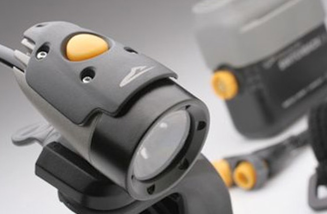 Switchback 1 har én diode og brysker seg med 4 1/2 time med lys på maks styrke. Switchback 1 har én diode og brysker seg med 4 1/2 time med lys på maks styrke.