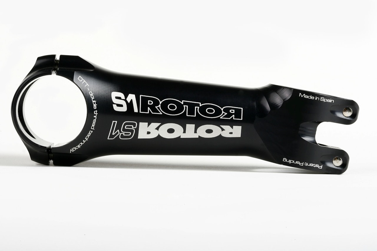 Rotors S1 stem er lett som en fjær og lover lavere momentbehov på boltene. Rotors S1 stem er lett som en fjær og lover lavere momentbehov på boltene.