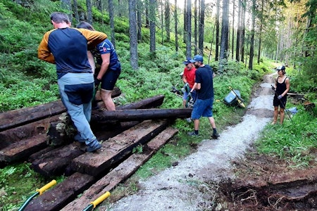 FELLESSKAP: NOTS arbeider for å fremme en god ferdselskultur på sykkel i utmark. Illustrasjonsfoto: Maridalsrunden.