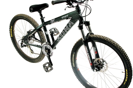 Kona Stuff har solid og relativt lett ramme og gir som gjør den allsidig. Kona Stuff har solid og relativt lett ramme og gir som gjør den allsidig.