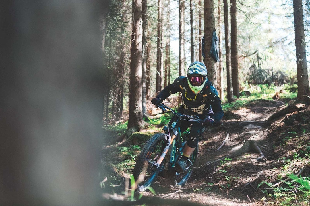 EGEN KREASJON: Løype nummer 13 har lenge ikke eksistert på grunn av åpenbare overtroiske grunner, men nå er løypa Westcut klar. Kreatøren Morten Nordholm tester eget verk. EGEN KREASJON: Løype nummer 13 har lenge ikke eksistert på grunn av åpenbare overtroiske grunner, men nå er løypa Westcut klar. Kreatøren Morten Nordholm tester eget verk.