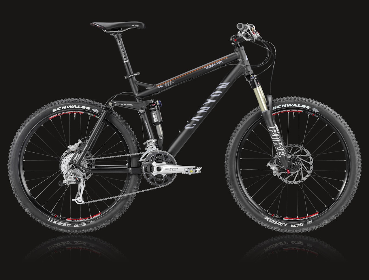 Canyon ESX 8 er bare et eksempel på prisknuserne fra Tyskland. Canyon er nå på utkikk etter ny agent i Norge. Probike fortsetter med sine egne merker. Canyon ESX 8 er bare et eksempel på prisknuserne fra Tyskland. Canyon er nå på utkikk etter ny agent i Norge. Probike fortsetter med sine egne merker.