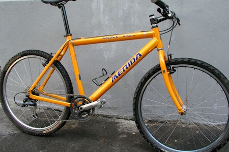 Enkel og grei sykkel som tar deg raskt frem i bytrafikken. Enkel og grei sykkel som tar deg raskt frem i bytrafikken.