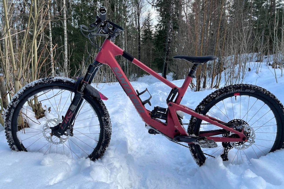 KOLBOTN: Trond Dyrnes brukte søndagen på Grønliåsen/Kolbotn etter at turgåerne hadde tråkket et nettverk av egnede stier. Foto: Trond Dyrnes Fatbike Kolbotn
