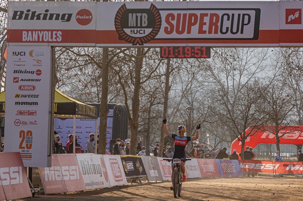 BEST IGJEN: Evie Richards vant sesongåpningen i Banyoles i år som i fjor. Evie Richards