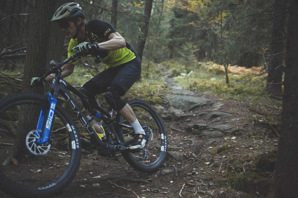 I BRATT TERRENG: Ned Oslo-markas bratt-renne, Vettakollen Loam er Revel Ranger en solid makker. Foto: Kristoffer H. Kippernes Revel Ranger testing
