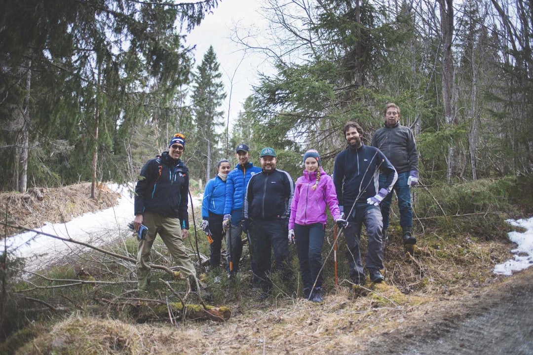 DUGNAD: Ola Resell (t.v) og dugnadlaget i Nilsbyen Terrengsykkelpark. Bildet er tatt ved en tidligere anledning. Foto: Kristoffer H. Kippernes. ola resell hederspris sykling