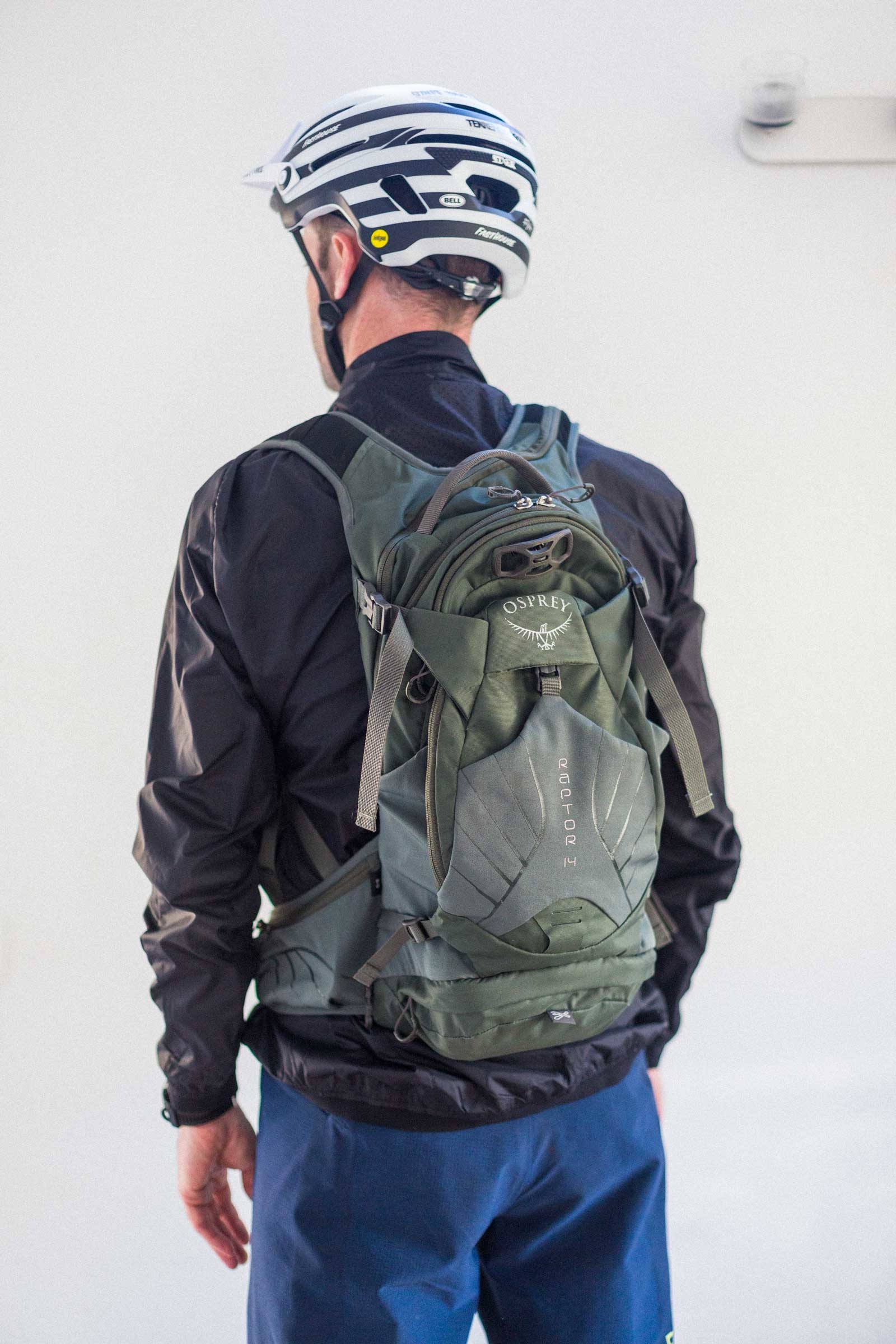 Test av Osprey Raptor 14 liter drikkesekk | TERRENGSYKKEL.NO