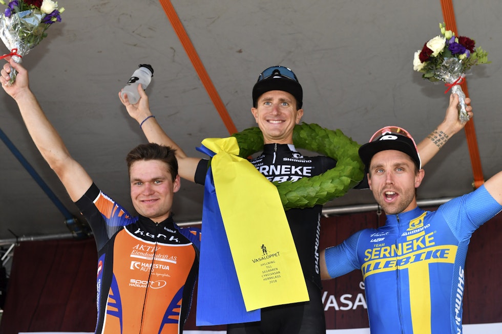 Emil Hasund Eid kom på andreplass i Cykelvasan i fjor, hårfint bak Michael Ohlsson og foran Emil Lindgren. Foto: Vasaloppet Emil Hasund Eid kom på andreplass i Cykelvasan i fjor, hårfint bak Michael Ohlsson og foran Emil Lindgren. Foto: Vasaloppet