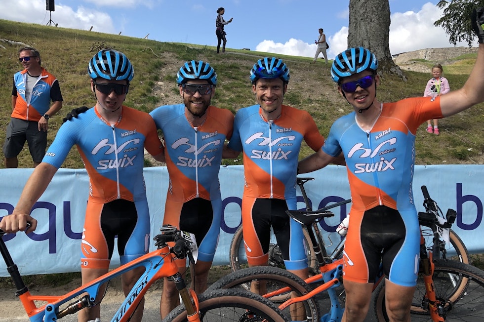 Swix Hard Rocx stiller med en sterk tropp til Helterittet, inkludert Gabriel Slinger (til venstre), Vidar Mehl, Fredrik Stephansen og norgescuplederen Fredrik Haraldseth. Foto: Caroline Koren Swix Hard Rocx stiller med en sterk tropp til Helterittet, inkludert Gabriel Slinger (til venstre), Vidar Mehl, Fredrik Stephansen og norgescuplederen Fredrik Haraldseth. Foto: Caroline Koren