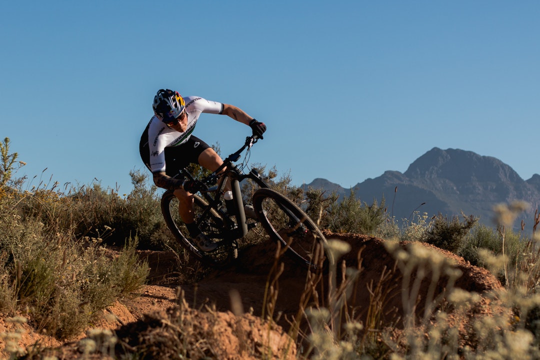 NY DRAKT: Det blir uvant å se Simon i noe annet enn Specialized-klær, men nå sykler dansken for Cannondale. Simon Andreassen