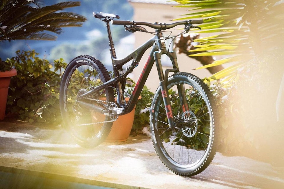ALLSIDIG: Santa Cruz Bronson er en grov, men allsidig stisykkel. santa cruz bronson stisykkel