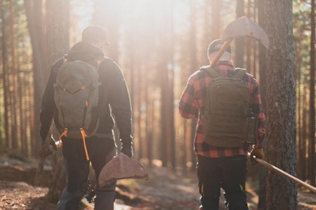 STIBYGGERFESTIVAL: Norges første stibyggerfestival finner sted på Traktor Bike Park i Hadeland. Foto: Kristoffer Kippernes STIBYGGERFESTIVAL: Norges første stibyggerfestival finner sted på Traktor Bike Park i Hadeland. Foto: Kristoffer Kippernes