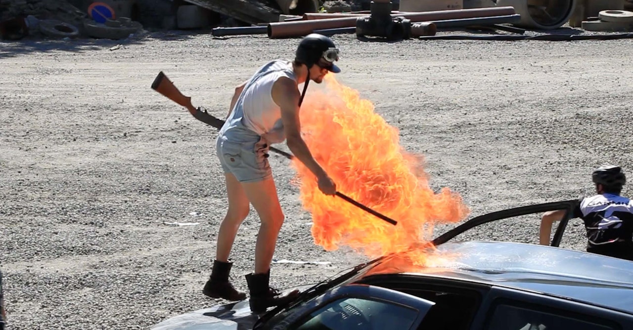 BUDSJETTSMELL: Det gikk rimelig hardt for seg under filmingen til årets Huckshoot. BUDSJETTSMELL: Det gikk rimelig hardt for seg under filmingen til årets Huckshoot.