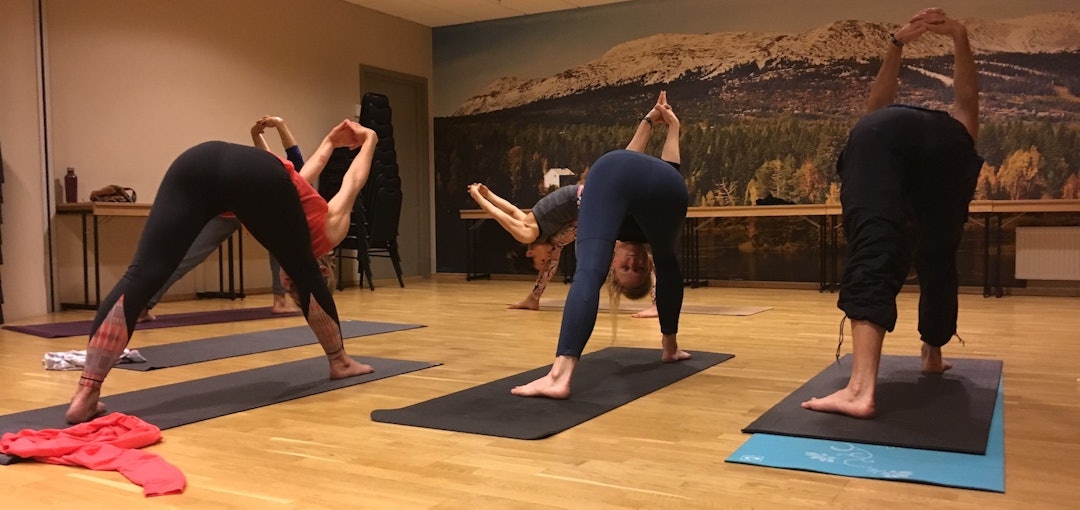 Yoga for stive - og mindre stive - syklister er en av nyhetene på årets festivalprogram. Foto: Ingeborg Scheve Yoga for stive - og mindre stive - syklister er en av nyhetene på årets festivalprogram. Foto: Ingeborg Scheve