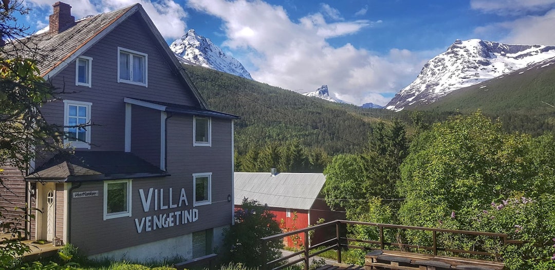 Her på Villa Vengetind i Isfjorden får Romsdal Endurocamp sin base. Foto: Tommy Aslaksen Her på Villa Vengetind i Isfjorden får Romsdal Endurocamp sin base. Foto: Tommy Aslaksen