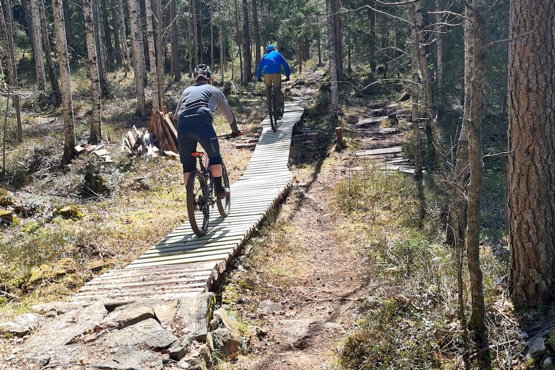 PRØVEKJØRT: Den store kloppen som kom på plass på lørdag ble umiddelbart prøvekjørt og godkjent. Foto: Frode Kaafjeld Pusser opp pioneren