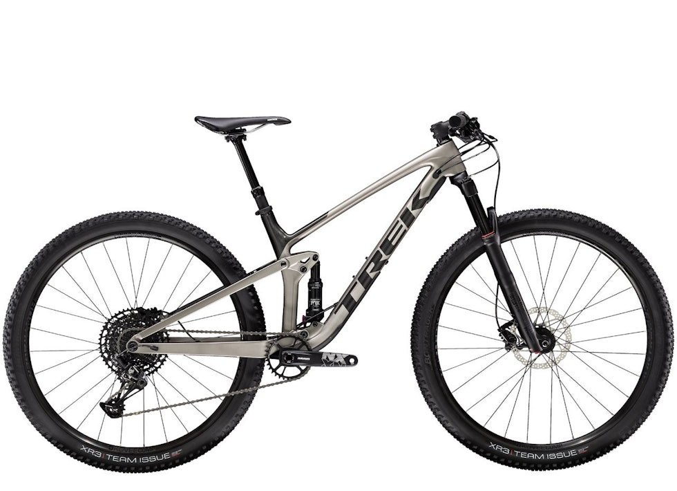 SAMME, MEN ANNERLEDES: Nye Trek Top Fuel har noen små, men betydelige justeringer fra forrige generasjon. SAMME, MEN ANNERLEDES: Nye Trek Top Fuel har noen små, men betydelige justeringer fra forrige generasjon.