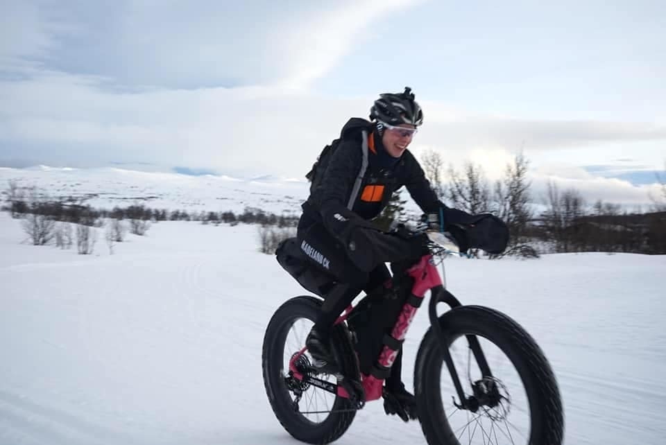 Emily Benham Kvåle på vei mot andreplass i Fat Viking. Foto: Antti Ollila