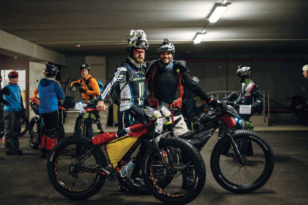 FØR START: Charlie Eustace (til venstre) og Ben Shanson få minutter før start. Foto: Mikkel Soya Bølstad FØR START: Charlie Eustace (til venstre) og Ben Shanson få minutter før start. Foto: Mikkel Soya Bølstad