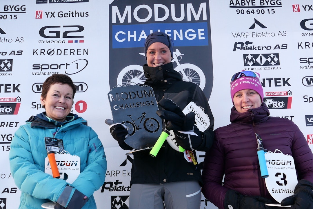 Hege Aasmundrud vant Modum Challenge foran Bente Rossing (til venstre) og Janne Skretteberg. Foto: Stian Bergsveen