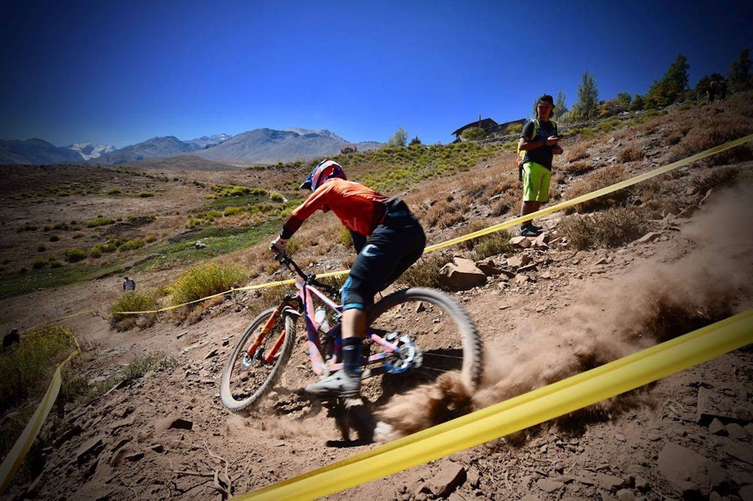 Zakarias Blom Johansen på vei mot sjetteplass i Chile i fjor, og karrierens så langt beste plassering i Enduro World Series. Foto: Cube Action Team