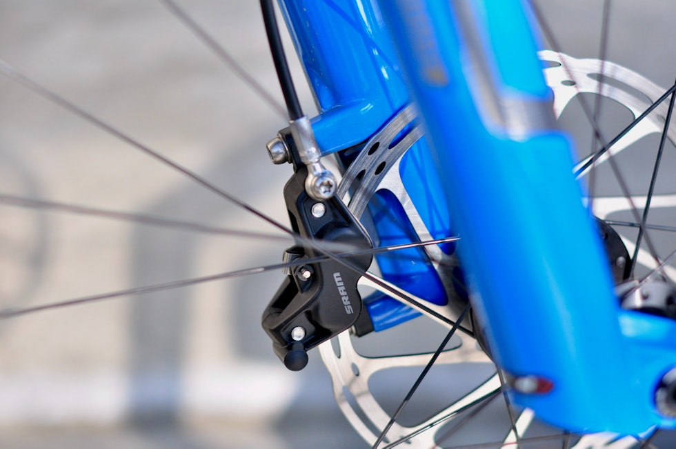 FRA 180 MM: Du kan ikke bruke mindre bremseskive enn 180 mm på SID 120. Dette passer uansett gaffelen perfekt. RockShox SID 120