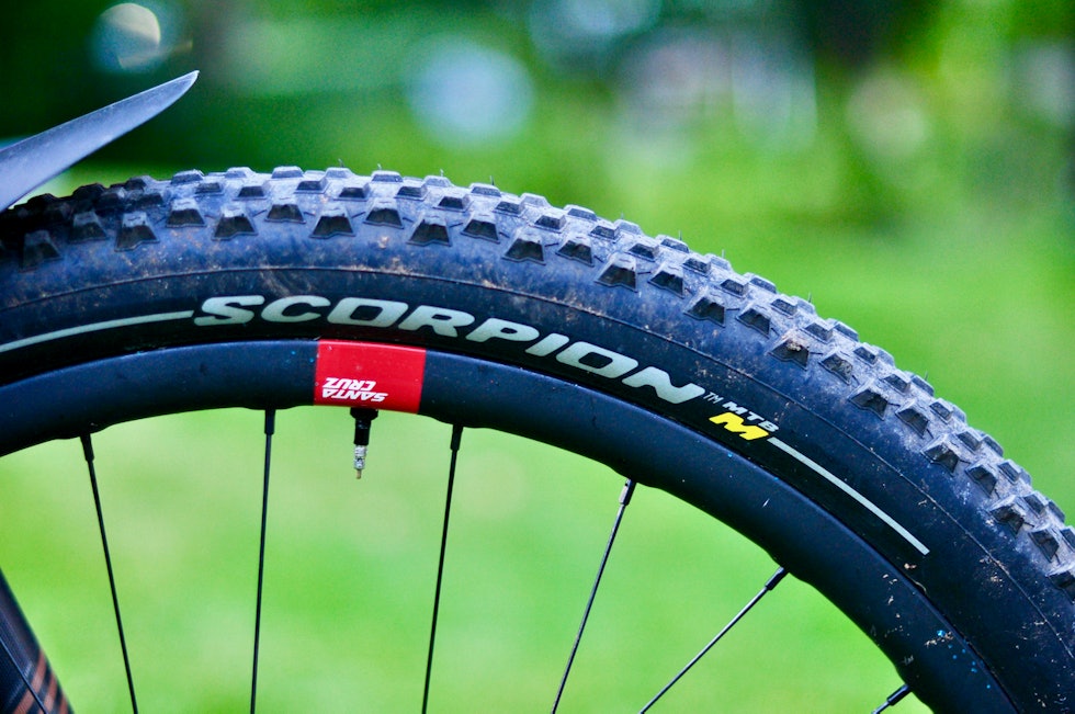 ALLSIDIG: Scorpion Mixed Terrain fungerer bra på det meste av terreng. Foto: Øyvind Aas Pirelli Scorpion MTB M