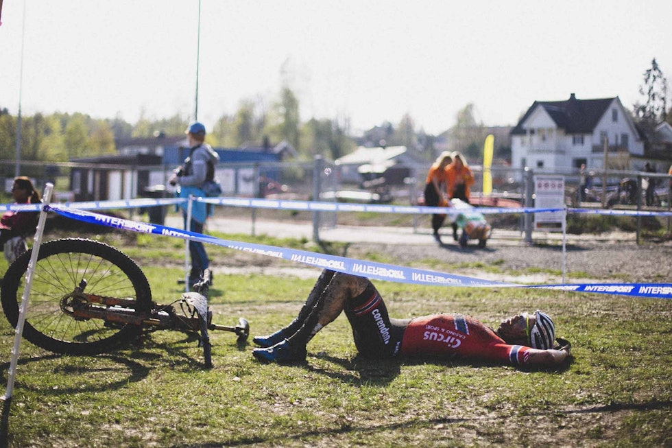 LANG DAG: Det måtte nesten i underkant av to timer til med hard innsats for å fullføre for Petter Fagerhaug. LANG DAG: Det måtte nesten i underkant av to timer til med hard innsats for å fullføre for Petter Fagerhaug.